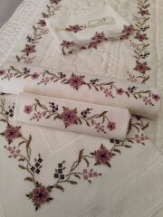 KANEVİÇE İĞNE OYASI SECCADE TAKIMI (ÜRÜNLERİMİZ GÖRSEL AMAÇLIDIR SİPARİŞ ALINIR)