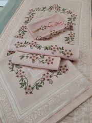 KANEVİÇE İĞNE OYASI SECCADE TAKIMI (ÜRÜNLERİMİZ GÖRSEL AMAÇLIDIR SİPARİŞ ALINIR)