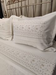 NAKIŞLI NEVRESİM PİKE TAKIMI (ÜRÜNLERİMİZ GÖRSEL AMAÇLIDIR SİPARİŞ ALINIR )