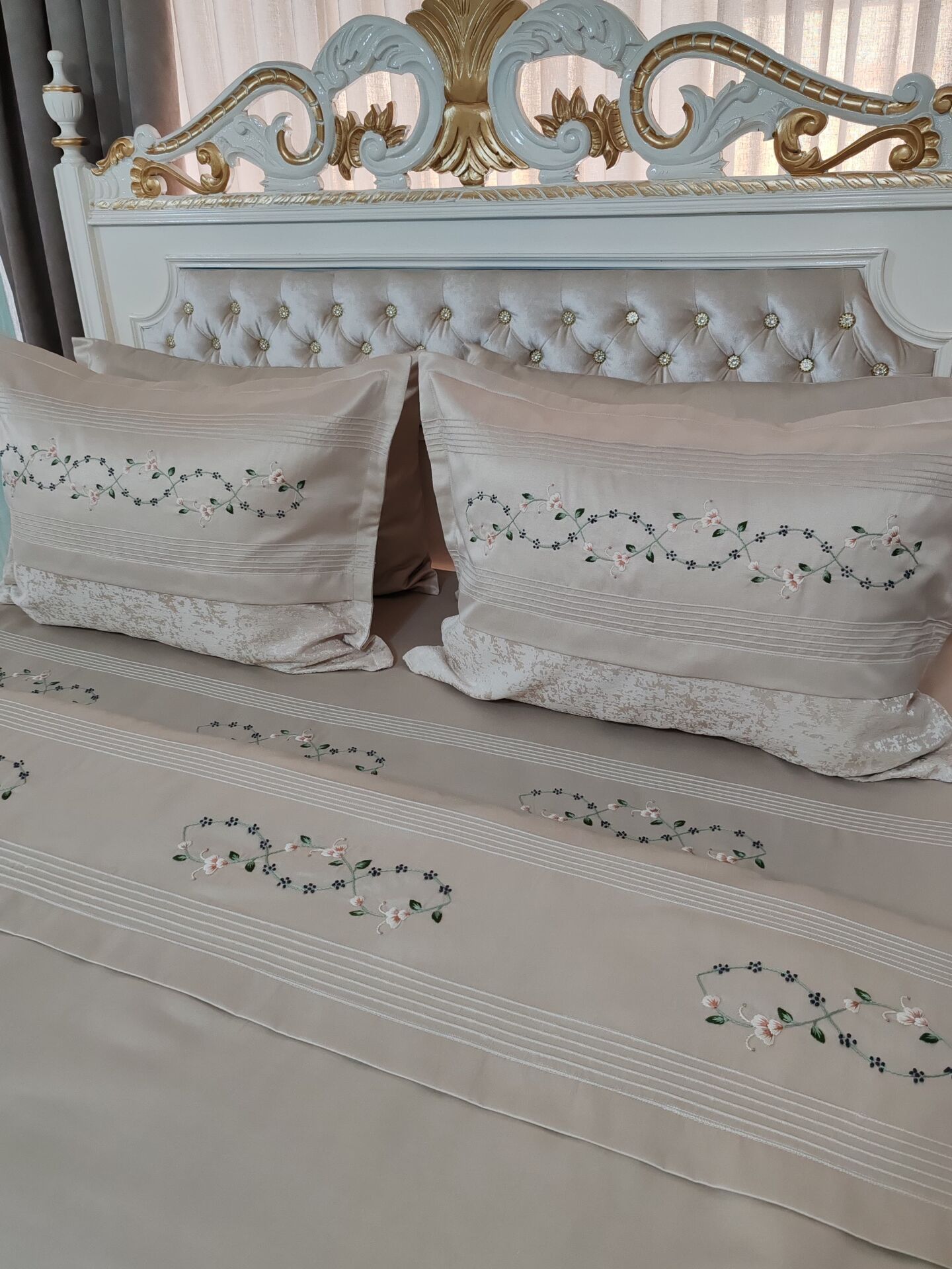 ÇİN İĞNESİ NEVRESİM VE PİKE TAKIMI (ÜRÜNLERİMİZ GÖRSEL AMAÇLIDIR SİPARİŞ ALINIR)