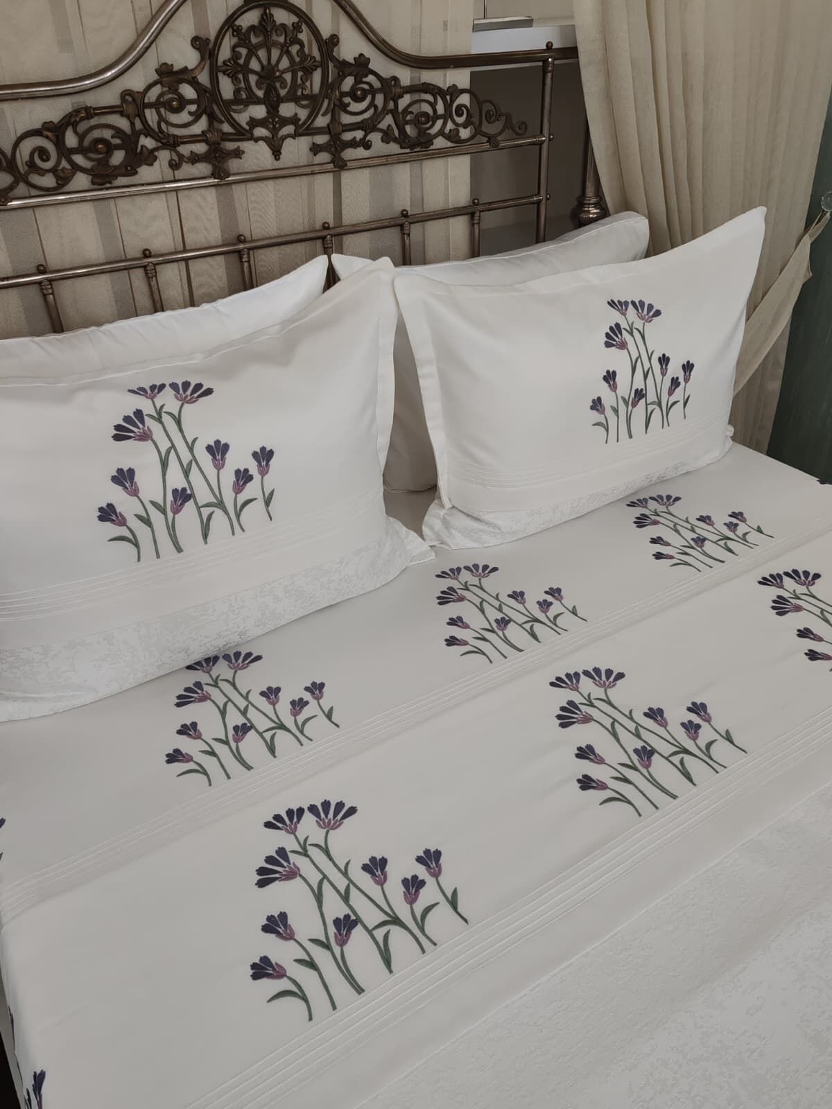 NAKIŞLI NEVRESİMLİ PİKE TAKIMI (ÜRÜNLERİMİZ GÖRSEL AMAÇLIDIR SİPARİŞ ALINIR)