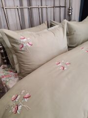 NAKIŞLI NEVRESİM PİKE TAKIMI (ÜRÜNLERİMİZ GÖRSEL AMAÇLIDIR SİPARİŞ ALINIR)