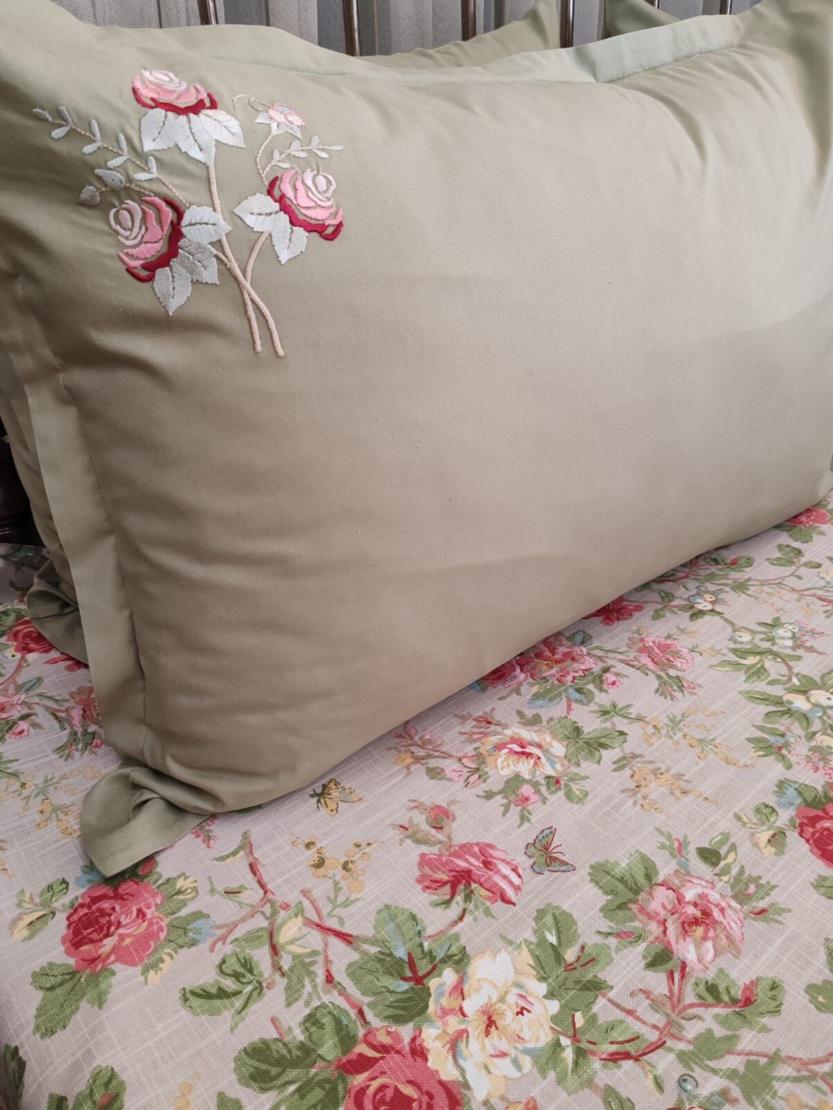 NAKIŞLI NEVRESİM PİKE TAKIMI (ÜRÜNLERİMİZ GÖRSEL AMAÇLIDIR SİPARİŞ ALINIR)