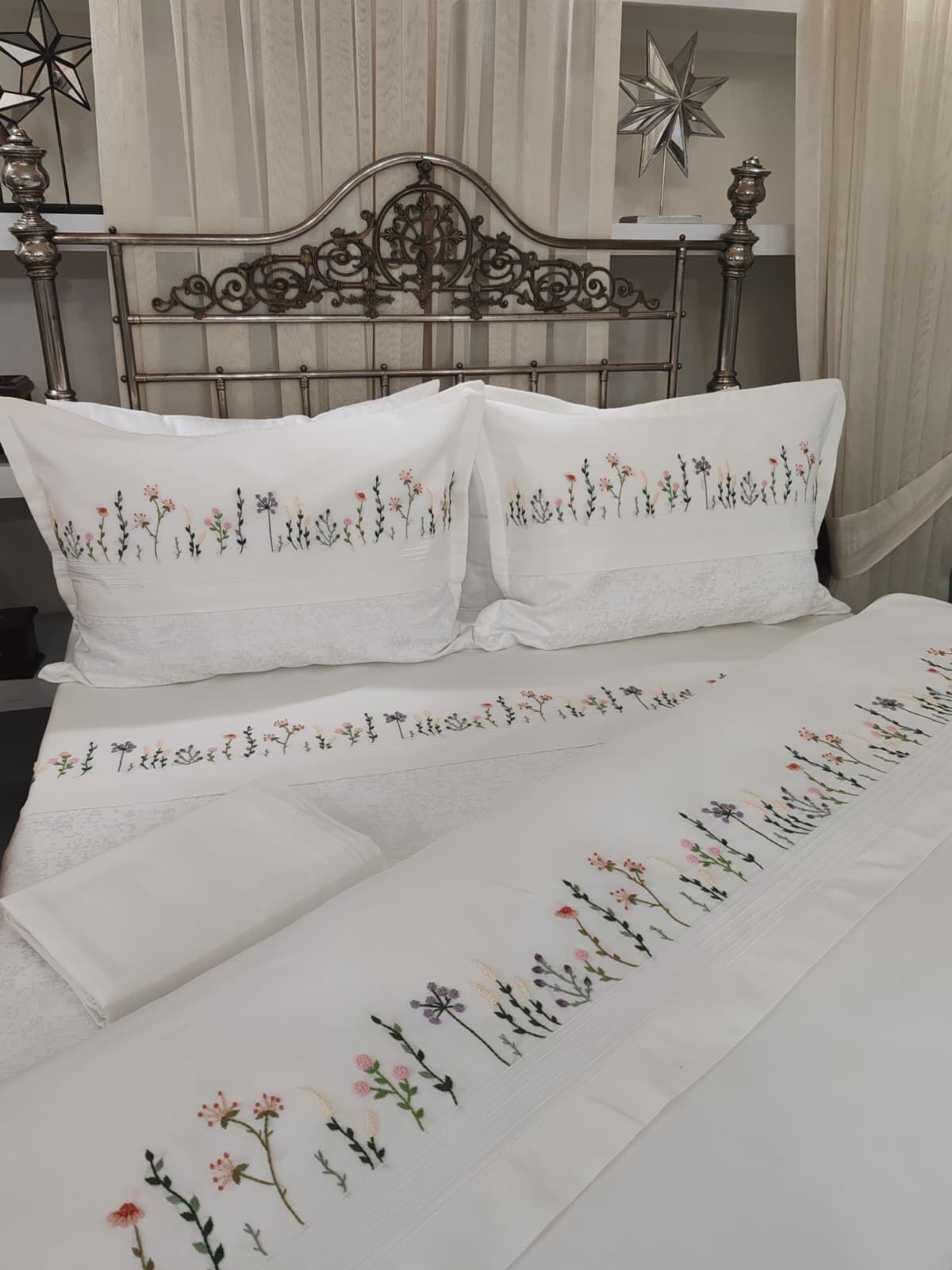 BREZİLYA İŞİ NEVRESİM VE PİKE TAKIMI (ÜRÜNLERİMİZ GÖRSEL AMAÇLIDIR SİPARİŞ ALINIR )