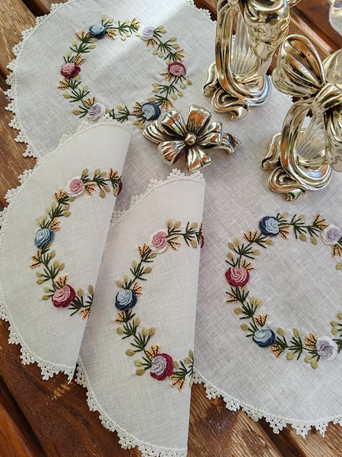 BREZİLYA NAKIŞLI YATAK ODASI TAKIMI (ÜRÜNLERİMİZ GÖRSEL AMAÇLIDIR SİPARİŞALINIR)