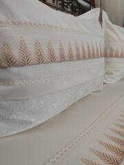 BARGELLO NAKIŞLI NEVRESİM VE PİKE TAKIMI (ÜRÜNLERİMİZ GÖRSEL AMAÇLIDIR SİPARİŞ ALINIR )