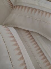 BARGELLO NAKIŞLI NEVRESİM VE PİKE TAKIMI (ÜRÜNLERİMİZ GÖRSEL AMAÇLIDIR SİPARİŞ ALINIR )