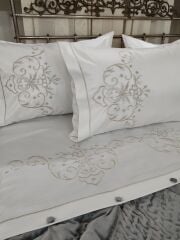 NAKIŞLI YORGAN TAKIMI (ÜRÜNLERİMİZ GÖRSEL AMAÇLIDIR SİPARİŞ ALINIR)