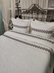 BARGELLO NAKIŞLI NEVRESİM PİKE TAKIMI (ÜRÜNLERİMİZ GÖRSEL AMAÇLIDIR SİPARİŞ ALINIR )